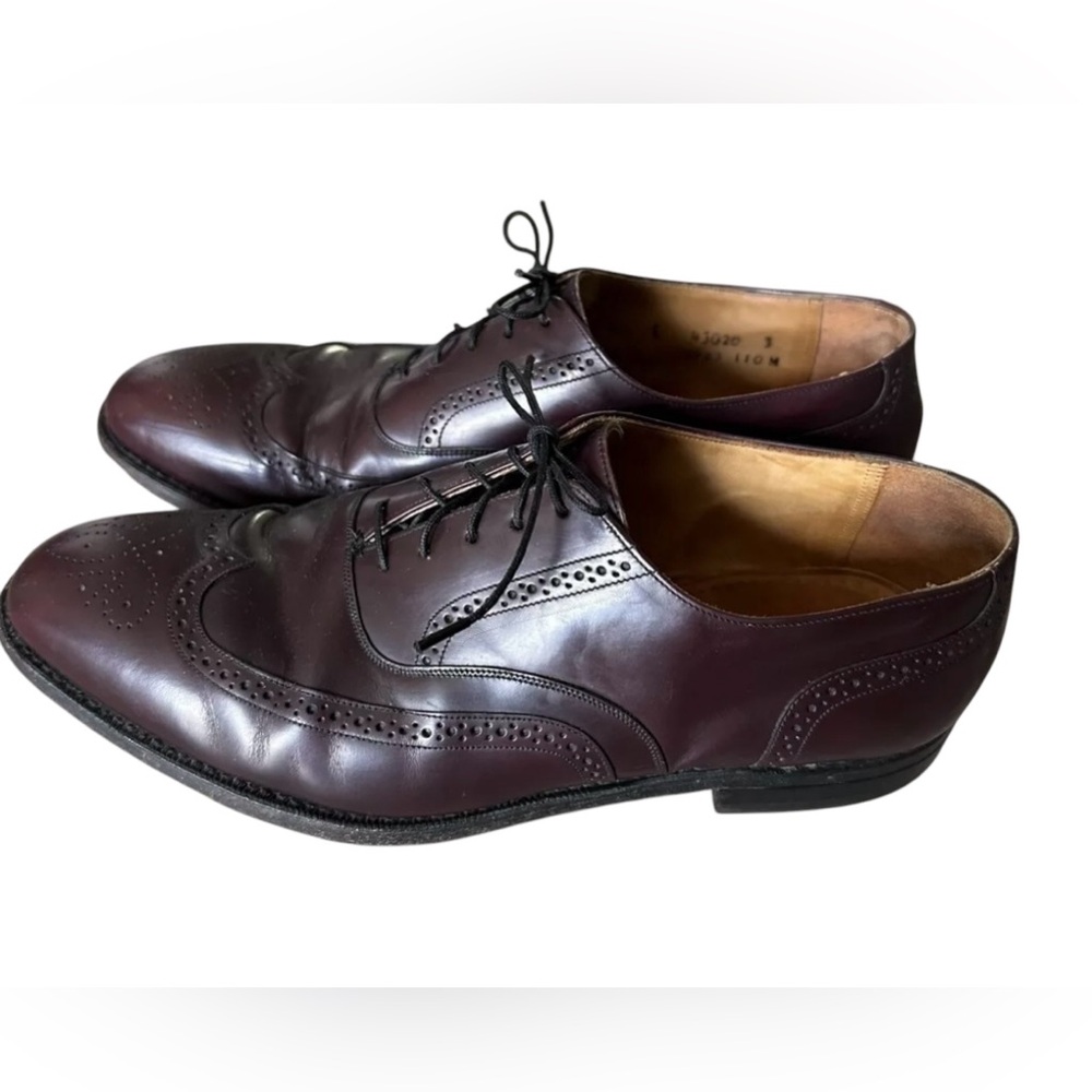 Men's Johnston & Murphy
Optima Wingtip Shoes: Size
9.5- Dark Brown